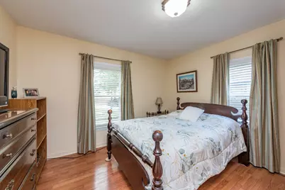 3315 Emmaus Avenue, Zion, IL 60099 - Photo 12