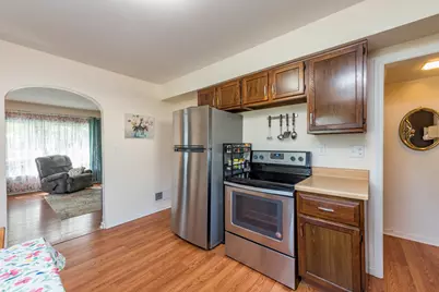 3315 Emmaus Avenue, Zion, IL 60099 - Photo 10