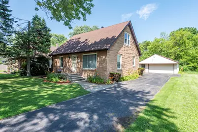 3315 Emmaus Avenue, Zion, IL 60099 - Photo 2