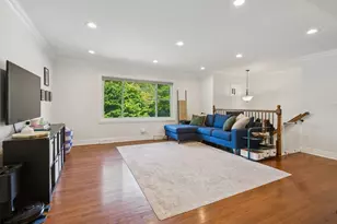 9001 E Prairie Rd, Evanston, IL 60203 - Photo 2