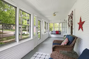 155 S Slusser St, Grayslake, IL 60030 - Photo 4