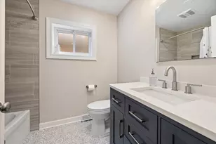 6429 S Tripp Ave, Chicago, IL 60629 - Photo 6