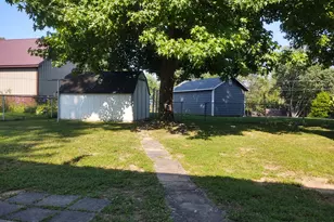 315 Circle Dr, Vienna, IL 62995 - Photo 4