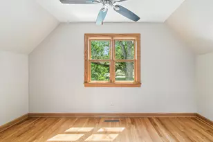 255 West Ln, Lake Zurich, IL 60047 - Photo 18