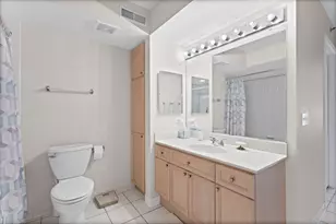 720 Creekside Dr, Mount Prospect, IL 60056 - Photo 18