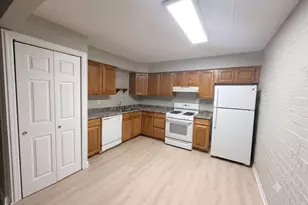 124 E Bailey Rd, Naperville, IL 60565 - Photo 4