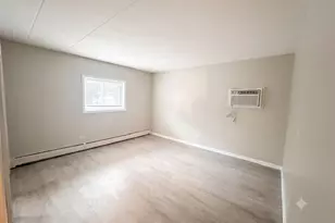 124 E Bailey Rd, Naperville, IL 60565 - Photo 6