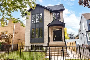 2455 W Belle Plaine Ave, Chicago, IL 60618 - Photo 1