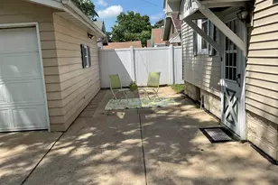 2002 Ridge Ave, Rockford, IL 61103 - Photo 36