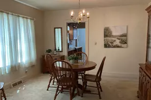 2002 Ridge Ave, Rockford, IL 61103 - Photo 10