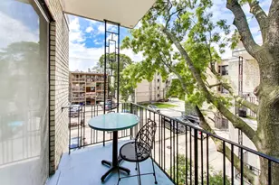 1125 W Lunt Ave, Chicago, IL 60626 - Photo 14