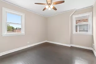10407 S Eberhart Ave, Chicago, IL 60628 - Photo 10