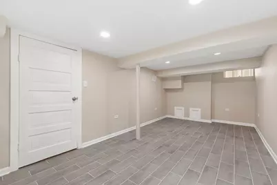 10407 S Eberhart Avenue, Chicago, IL 60628 - Photo 12