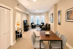 642 N Dearborn St, Chicago, IL 60654 - Photo 6