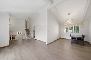 819 River Forest Ct, Bensenville, IL 60106 - Photo 2