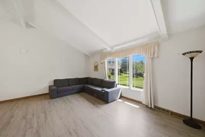 819 River Forest Court, Bensenville, IL 60106 - Photo 6