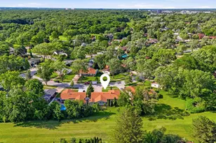 213 Edgeware Rd, Elk Grove Village, IL 60007 - Photo 8