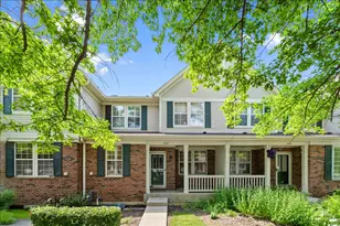642 W Moreland Ave, Addison, IL 60101 - Photo 1