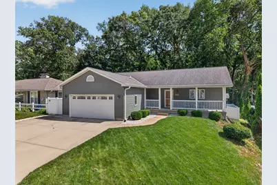 303 Hillside Avenue, Ottawa, IL 61350 - Photo 1