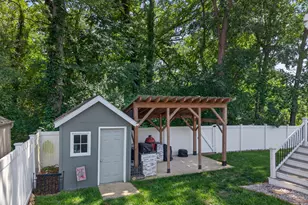303 Hillside Ave, Ottawa, IL 61350 - Photo 22