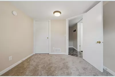 919 Sheridan Avenue, Dixon, IL 61021 - Photo 10