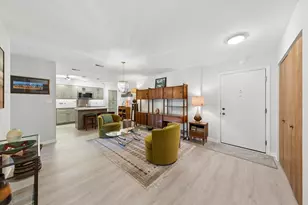 441 N Park Blvd, Glen Ellyn, IL 60137 - Photo 2