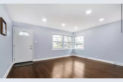 16454 Winchester Avenue, Markham, IL 60428 - Photo 2