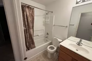 465 Metropolitan St, Aurora, IL 60502 - Photo 12