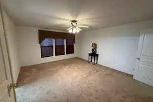 465 Metropolitan St, Aurora, IL 60502 - Photo 6