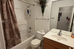 465 Metropolitan St, Aurora, IL 60502 - Photo 12