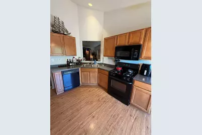 465 Metropolitan Street, Aurora, IL 60502 - Photo 2