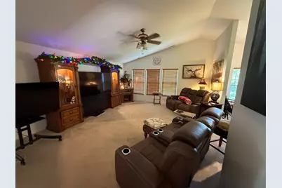 465 Metropolitan Street, Aurora, IL 60502 - Photo 6