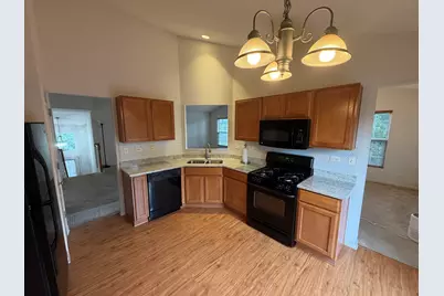 465 Metropolitan Street, Aurora, IL 60502 - Photo 2