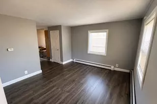 1037 Glenn Dr, North Chicago, IL 60064 - Photo 4