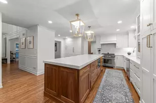 2397 Bluemont Ct, Naperville, IL 60565 - Photo 8