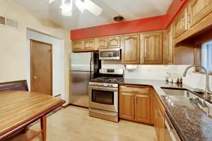 8332 N Oketo Ave, Niles, IL 60714 - Photo 8