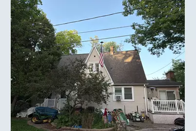 922 Valley Avenue, McHenry, IL 60051 - Photo 2