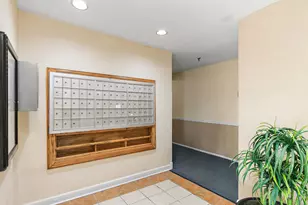5400 Astor Ln, Rolling Meadows, IL 60008 - Photo 18