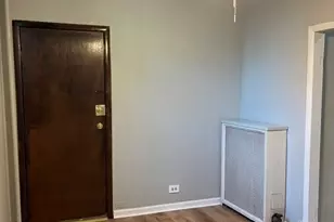 1552 W Highland Ave, Chicago, IL 60660 - Photo 2