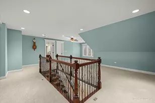 434 W Benton Ave, Naperville, IL 60540 - Photo 32