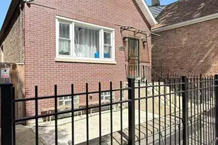 3538 S Honore St, Chicago, IL 60609 - Photo 2