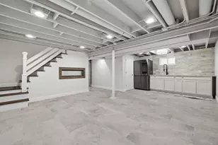 10547 S Troy St, Chicago, IL 60655 - Photo 38
