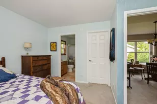1016 Castleton Ct, Grayslake, IL 60030 - Photo 6