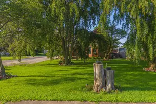 403 W Owsley St, Chenoa, IL 61726 - Photo 32