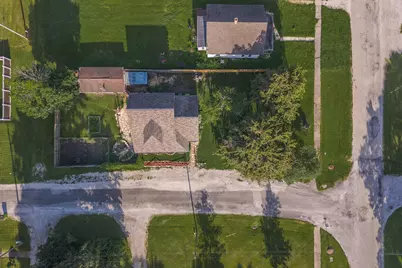403 W Owsley Street, Chenoa, IL 61726 - Photo 38