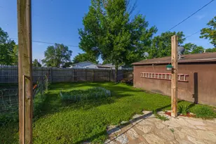 403 W Owsley St, Chenoa, IL 61726 - Photo 28