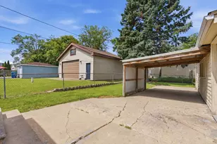 1219 Gates St, Aurora, IL 60505 - Photo 16
