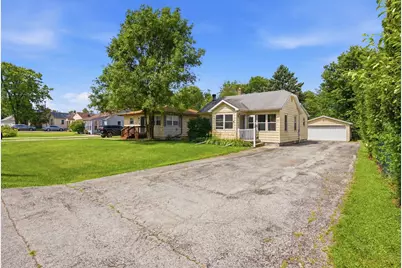 1219 Gates Street, Aurora, IL 60505 - Photo 2
