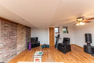 1533 W Leland Ave, Chicago, IL 60640 - Photo 4