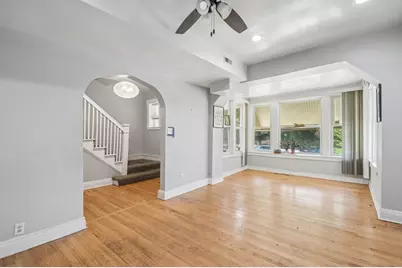 6655 S University Avenue, Chicago, IL 60637 - Photo 2